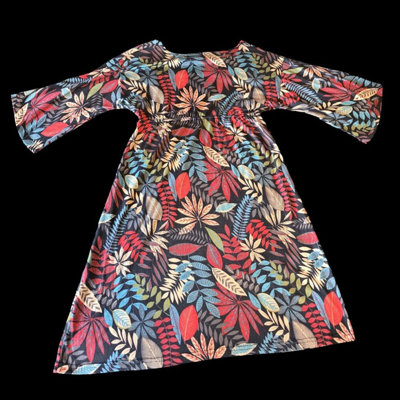 Women’s Criss Cross Size Small Dress, Excellent Condition - Picture 2 of 5